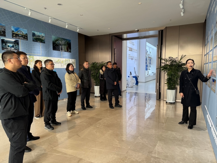 张芳总经理陪同集团杨上明总工程师到长春润德投资集团有限公司交流